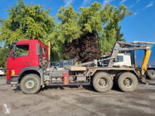 Camión Gancho portacontenedor Volvo FM 400