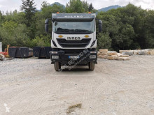 Caminhões basculante Iveco Trakker