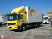 Camion Mercedes Atego 1224 isotermico usato