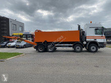 Camión de asistencia en ctra Mercedes Actros 4151