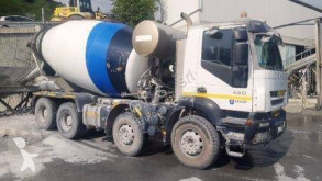 Iveco Trakker 410 T 45 truck used concrete mixer concrete