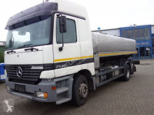 Camión cisterna Mercedes Actros 2540