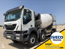 Камион Iveco Trakker бетоновоз втора употреба