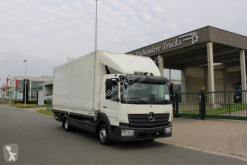 Tweedehands vrachtwagen met huifzeil Mercedes