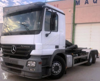 Gancho portacontenedor Mercedes usada