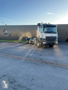 Gancho portacontenedor Mercedes Arocs 2643 K