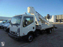 شاحنة Nissan NT 400 35.13 منصة تلسكوبية مستعمل