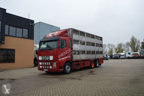 Camión remolque ganadero para ganado bovino Volvo FH 380