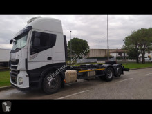 Iveco LKW Fahrgestell Stralis 260 AS