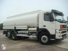 Kamion cisterna uhlovodíková paliva Volvo FM 380