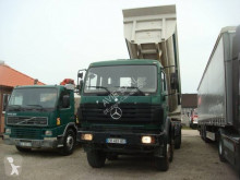 Camión volquete Mercedes 3538