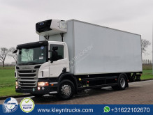 Vrachtwagen Scania P 250 tweedehands koelwagen mono temperatuur