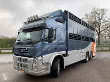 شاحنة مقطورة المواشي ناقلة أبقار Volvo FM 410