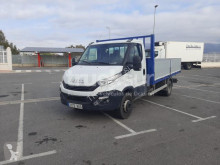 Camion Iveco DAYLI 70C18 plateau standard occasion