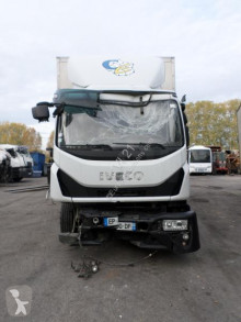 Lastbil Iveco Eurocargo 120E21 transportbil skadad