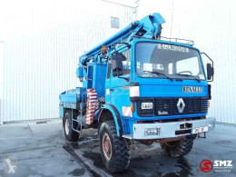 Vrachtwagen hoogwerker Renault TRM 150