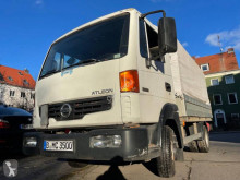 شاحنة Nissan Atleon 56.15 مغطاة مستعمل