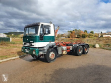 شاحنة ناقلة حاويات متعددة الأغراض Iveco Eurotech 260E30