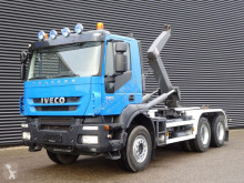شاحنة Iveco Trakker ناقلة حاويات متعددة الأغراض مستعمل