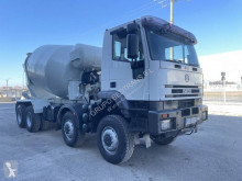 Kamión Iveco Eurotrakker 440 betonárske zariadenie domiešavač ojazdený
