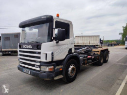 Kamión Scania P 114P380 hákový nosič kontajnerov ojazdený