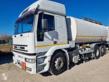 Lastbil Iveco Eurotech 240E42 tank råolja begagnad