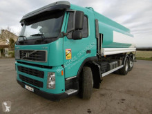 Kamion Volvo FM9 cisterna uhlovodíková paliva použitý