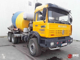 Renault Gamme G 300 truck used concrete mixer concrete