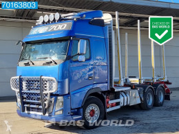 Caminhões Volvo FH16 700 transporte de madeira usado