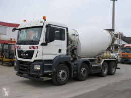 Lastbil MAN 32.440 TG-S 8x4 Betonmischer Liebherr 9m³ betong begagnad
