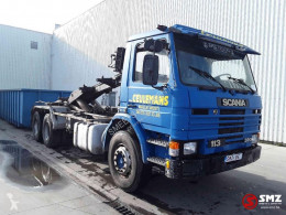 Lastbil Scania 113 P 113 lames-steel containertransport begagnad