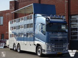 شاحنة مقطورة المواشي ناقلة أبقار Volvo FH13 FH 13.420 - Cuppers 2/3 deck - Ventilation - Lifting roof - 54M2