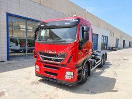 Lastbil Iveco flerecontainere brugt