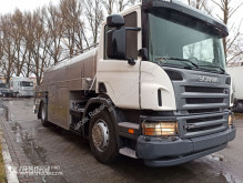 Camion citerne alimentaire Scania P340