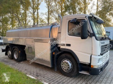 Caminhões cisterna alimentar Volvo FM7 250