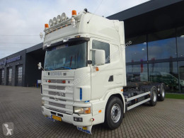 Vrachtwagen Scania R 124 tweedehands containersysteem