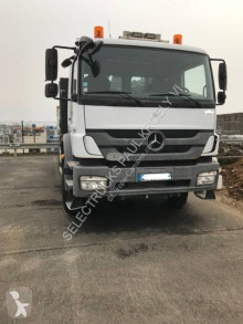 MercedesAxor1829 KN