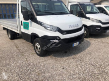 Camion plateau ridelles Iveco Daily 35C13