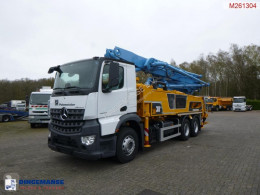 Kamion čerpadlo na beton Mercedes Arocs 3342