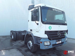 Caminhões chassis Mercedes Actros 2532