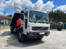 Vrachtwagen kipper Volvo FL6 250