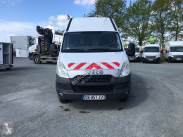Camion fourgon polyfond Iveco Daily 50C18