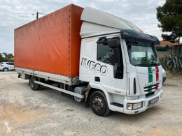 Vrachtwagen met huifzeil Iveco Eurocargo 75E18