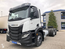 Lastbil Iveco Stralis AD 260 S 36 Y/PS chassi ny