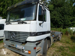 Caminhões chassis Mercedes Actros 2543