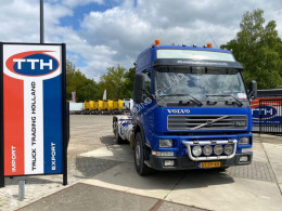Vrachtwagen Volvo FM12 FM 12.340 NCH lift for container | NL Truck | Manual gearbox | tweedehands containersysteem