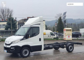 Iveco Daily 35s-21 tweedehands cabine chassis