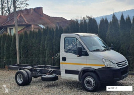Utilitaire châssis cabine Iveco Daily 65c-18 Chłodnia 4.30 M + Winda Stan * BDB *