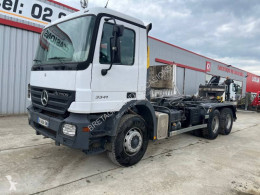 Camión Mercedes Actros 3341 Gancho portacontenedor usado