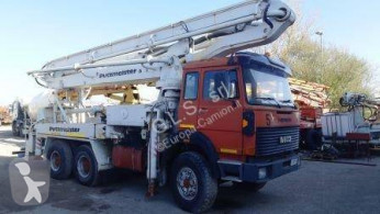 Kamyon beton beton pompası Iveco 330.30